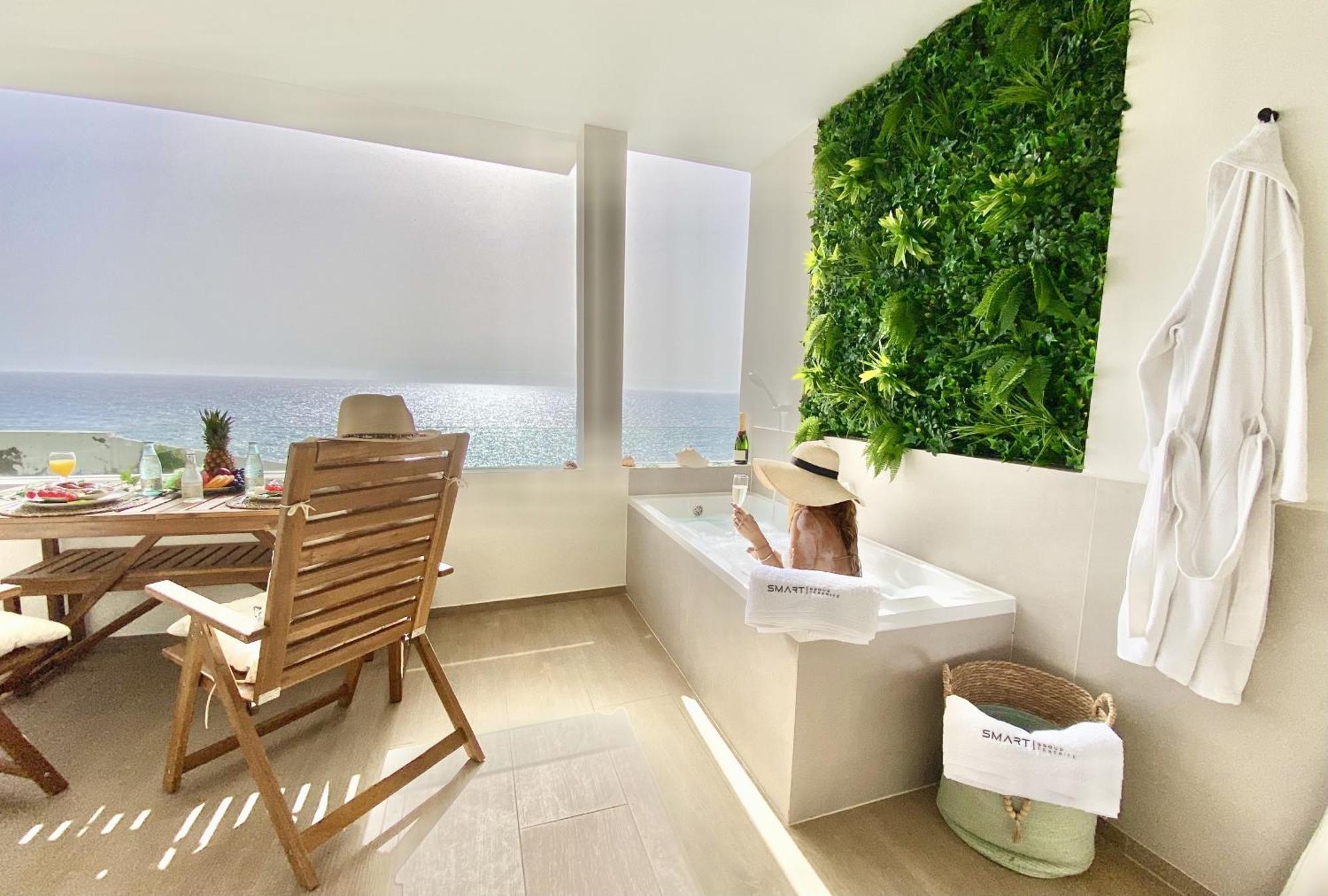 Beautiful Sea View Apartment Callao Salvaje Exterior photo